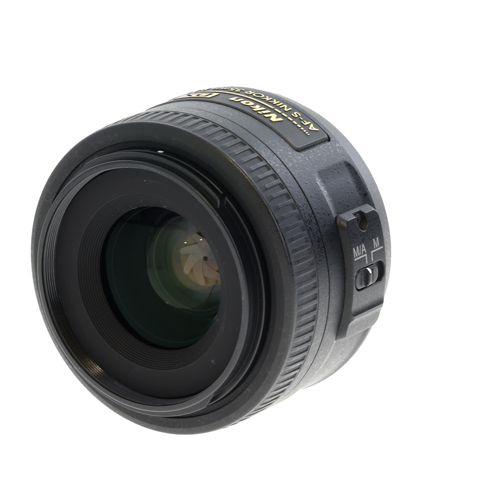 Nikon AF-S DX Nikkor 35mm f/1.8 G Autofocus APS-C Lens for F-Mount, Black | 52