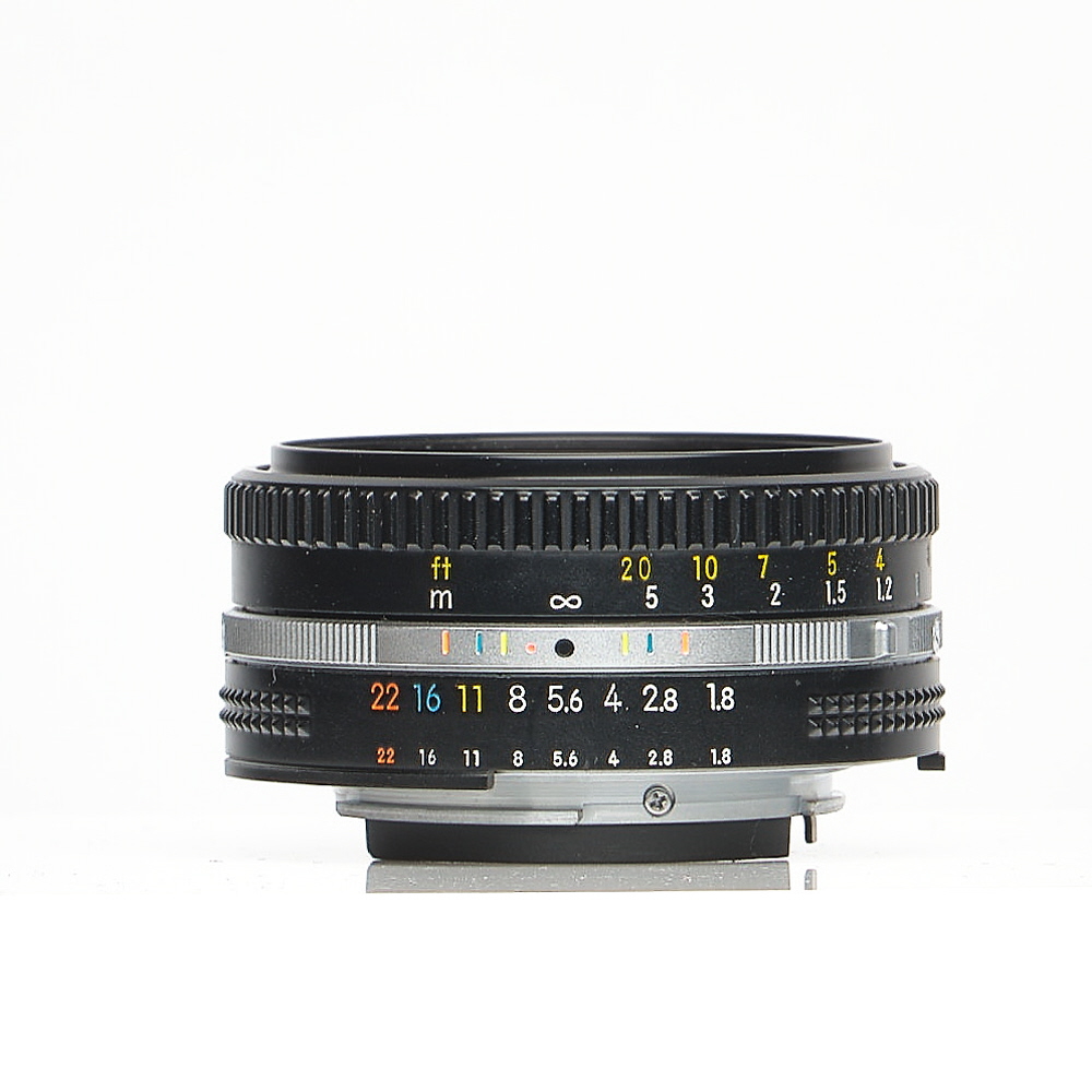 Nikon 50mm f/1.8 NIKKOR AIS (Pancake) Manual Focus Lens | 52 | Late Version