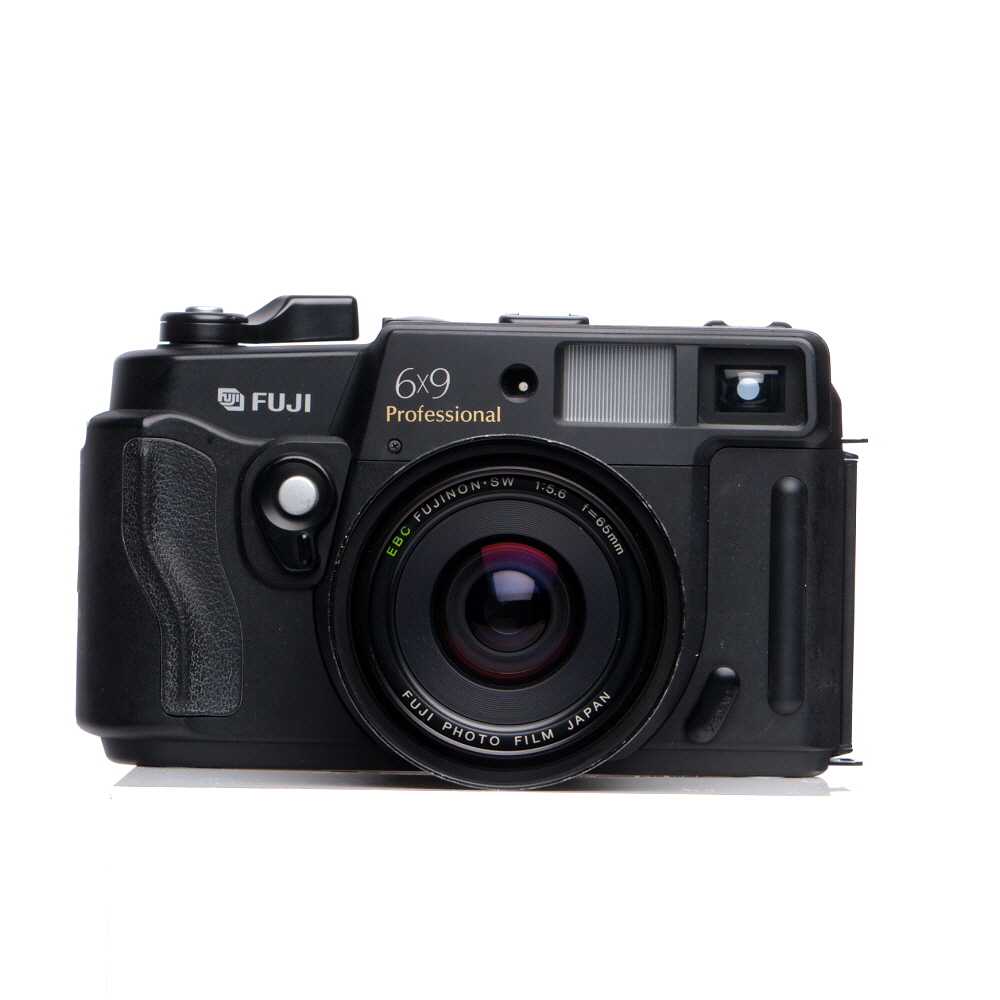 Fuji GSW690III Professional Medium Format Camera with 65mm f/5.6 | 67