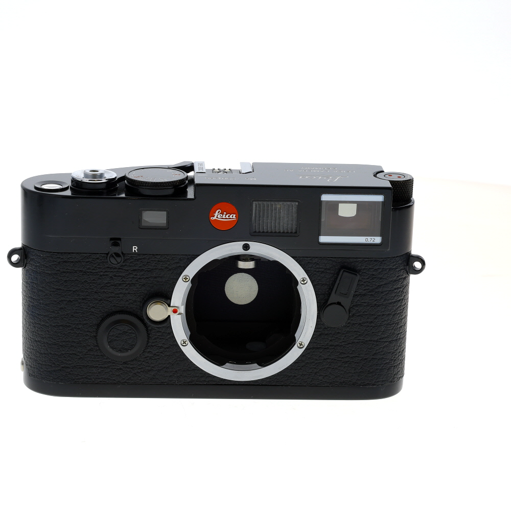 Leica M6 TTL (0.72X Finder/28-135mm) Millennium 35mm Rangefinder Camera Body, Black Paint (10442)