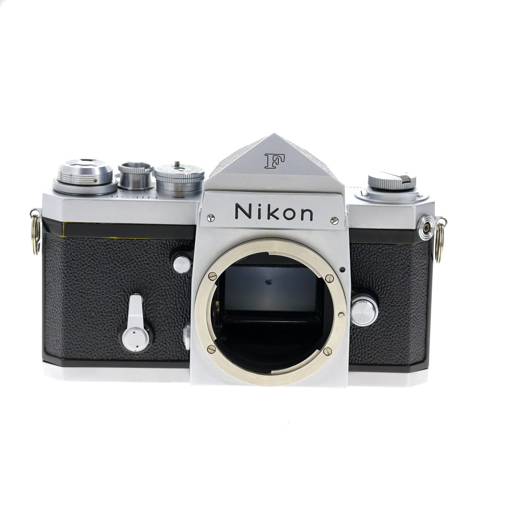 Nikon F 35mm Camera Body, Chrome with Standard Prism