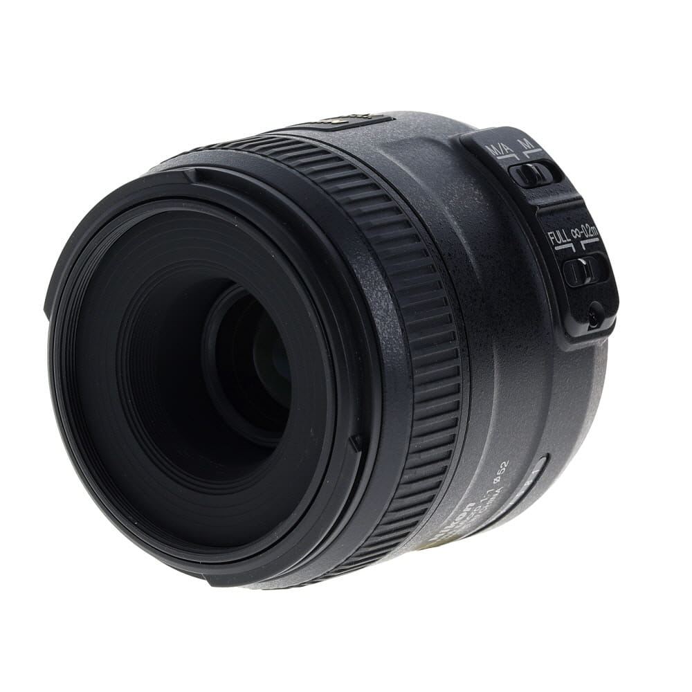 Nikon AF-S DX Micro Nikkor 40mm f/2.8 G Macro Autofocus APS-C Lens for F-Mount, Black | 52