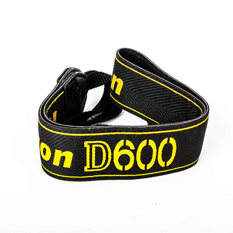 Nikon AN-DC8 Neck Strap, Black with Yellow Stitched D600, 1.5 in.