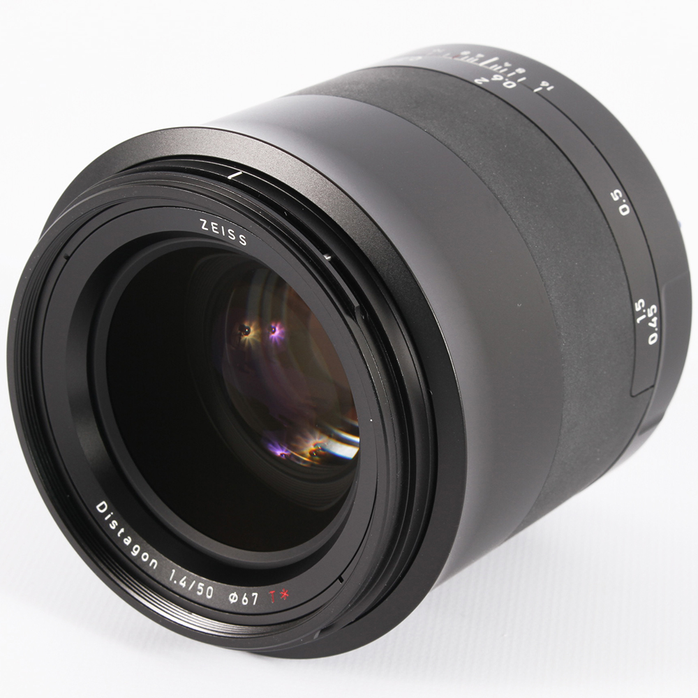 Zeiss Milvus 50mm f/1.4 Distagon T* ZE Manual Focus Lens for Canon EF-Mount | 67
