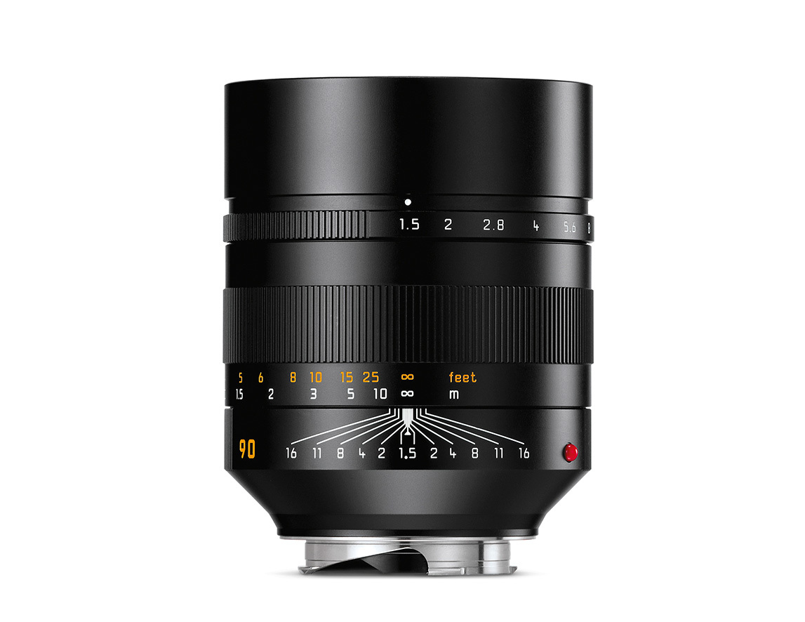 Leica 90mm f/1.5 Summilux-M ASPH. Lens, Black, 6-Bit | 67 | with Built-In Hood, Tripod Foot (11678)