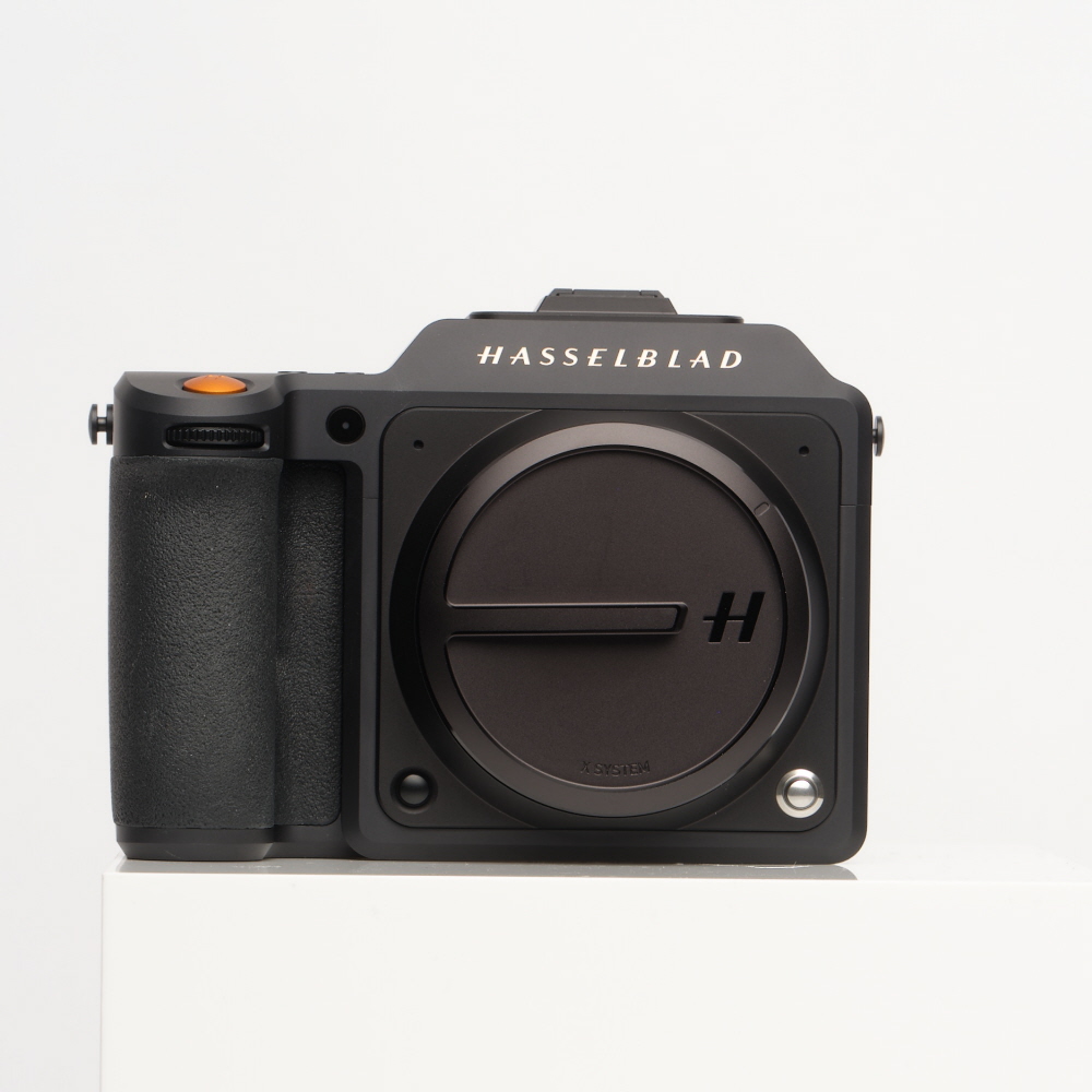 Hasselblad X2D 100C Mirrorless Medium Format Camera Body, Black