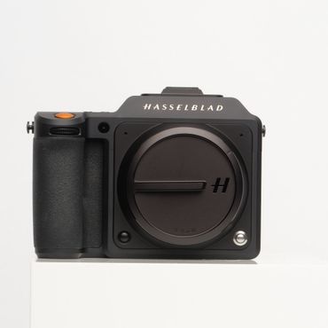 Hasselblad X2D 100C Mirrorless Medium Format Camera Body, Black