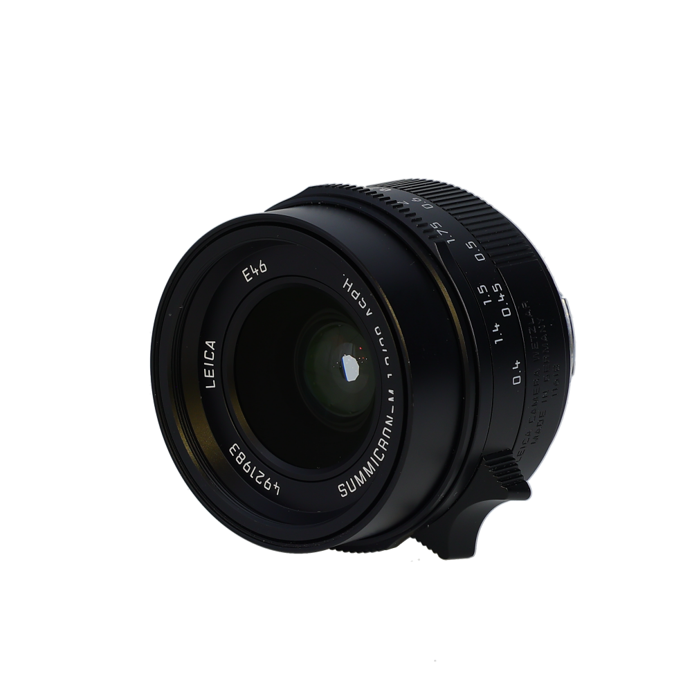 Leica 28mm f/2 Summicron-M ASPH. M-Mount Lens with Built-In Hood, Black Anodized, 6-Bit | E46 | 11618