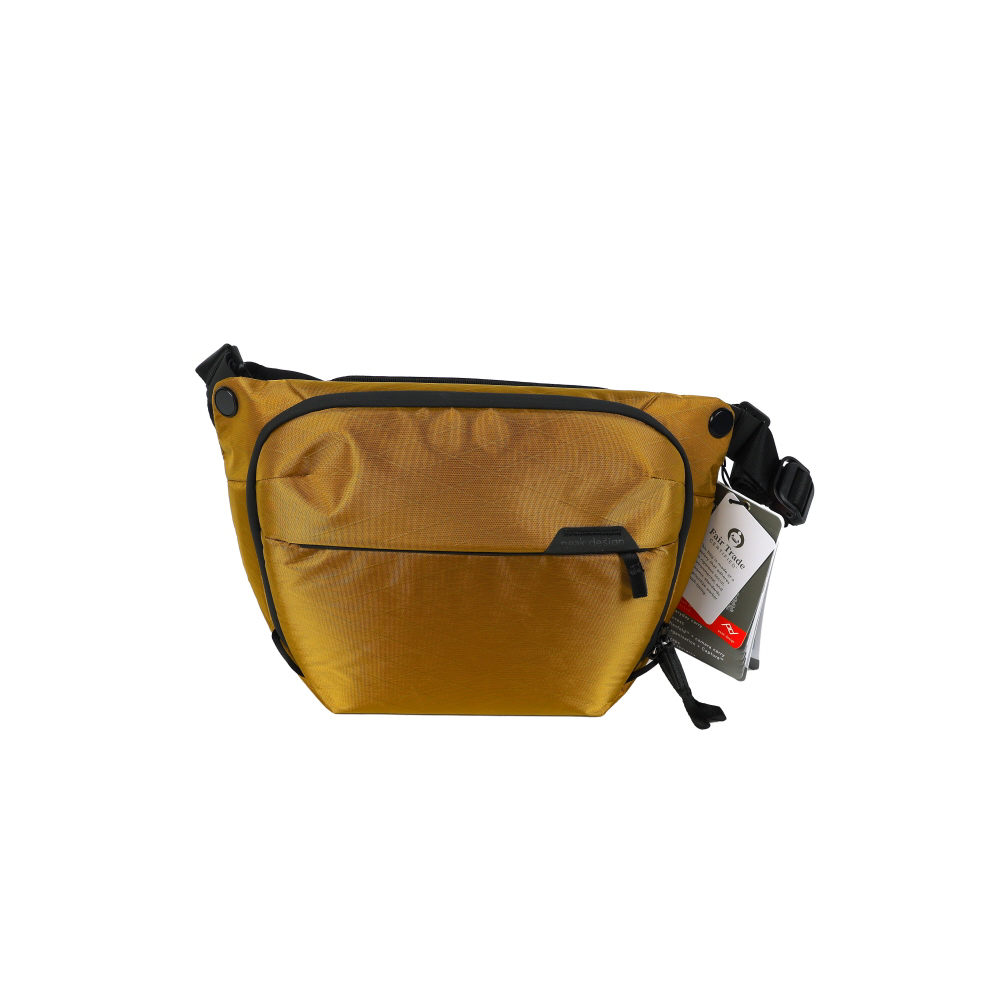 Peak Design Everyday 6L Sling v2, Coyote, Max. Tablet Size 9.74x7.02x0.23 in.