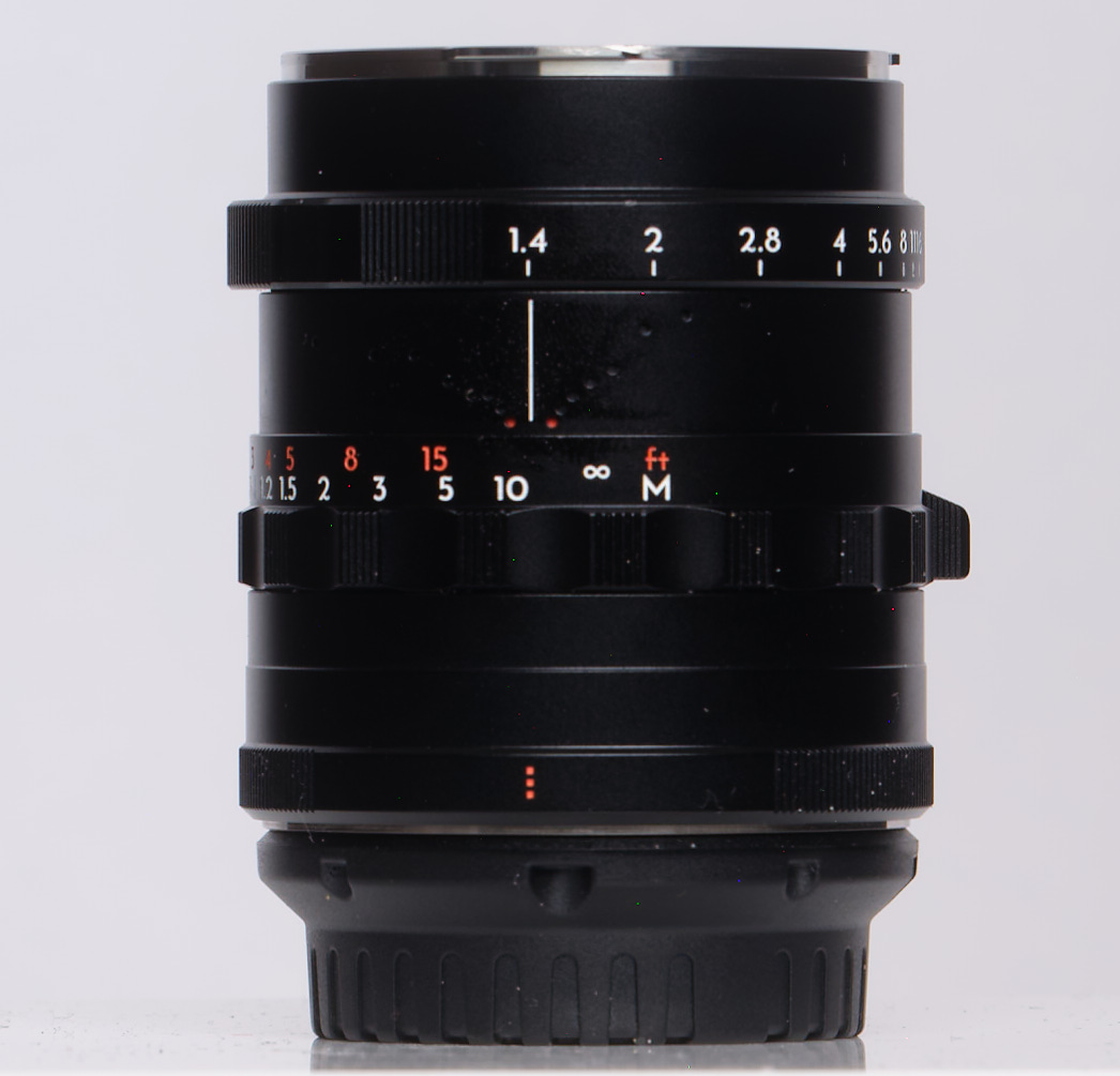 Thypoch Simera 28mm f/1.4 Full-Frame Manual Lens for FUJIFILM X-Mount, Black | 49