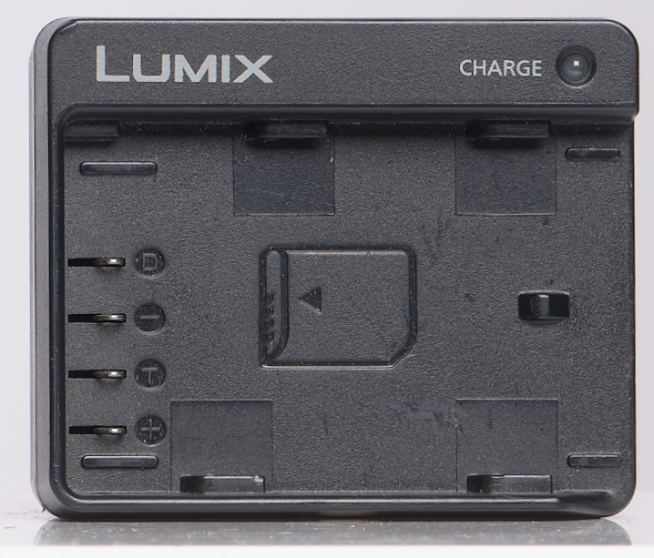 Panasonic DMW-BTC13 Charger for the DMW-BLF19 Battery